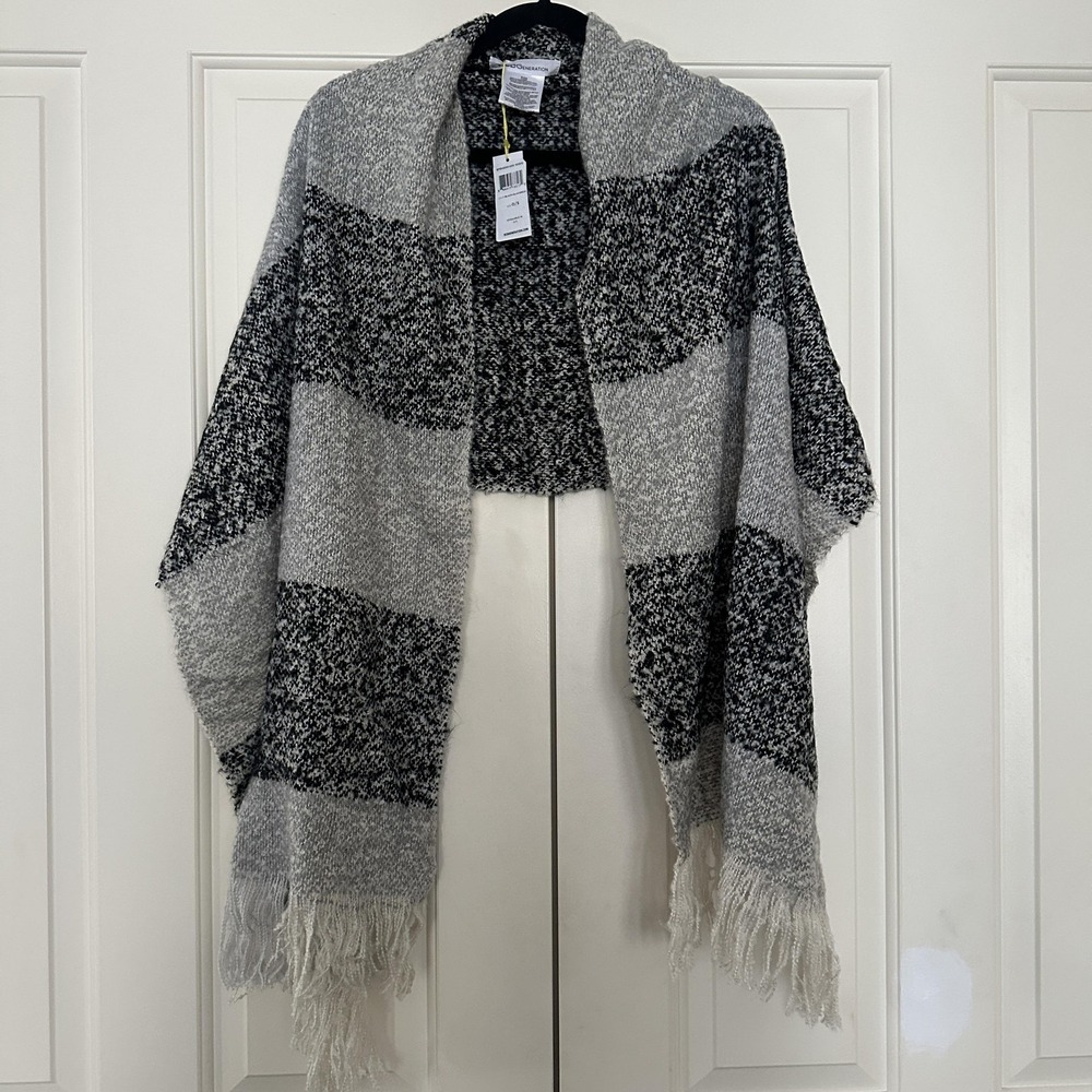 BCBGeneration Y2K Scarf Womens One Size Gray Black Stripe Knit Fringe Wrap Shawl